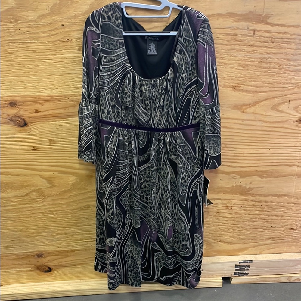 Black and White Scoop Neck Sundress with 3/4 Sleeves